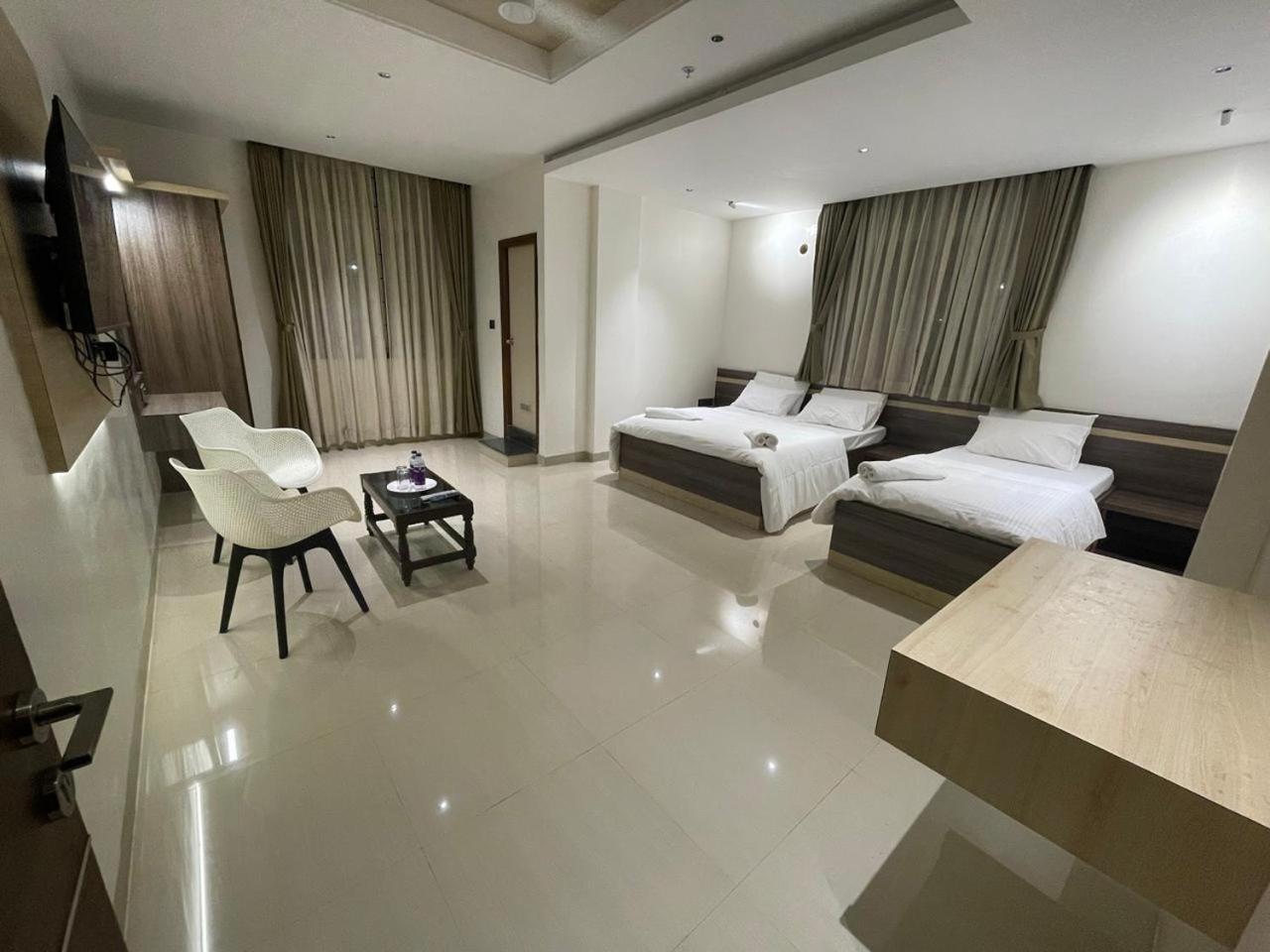 Model Grand Inn Bellary Exterior photo